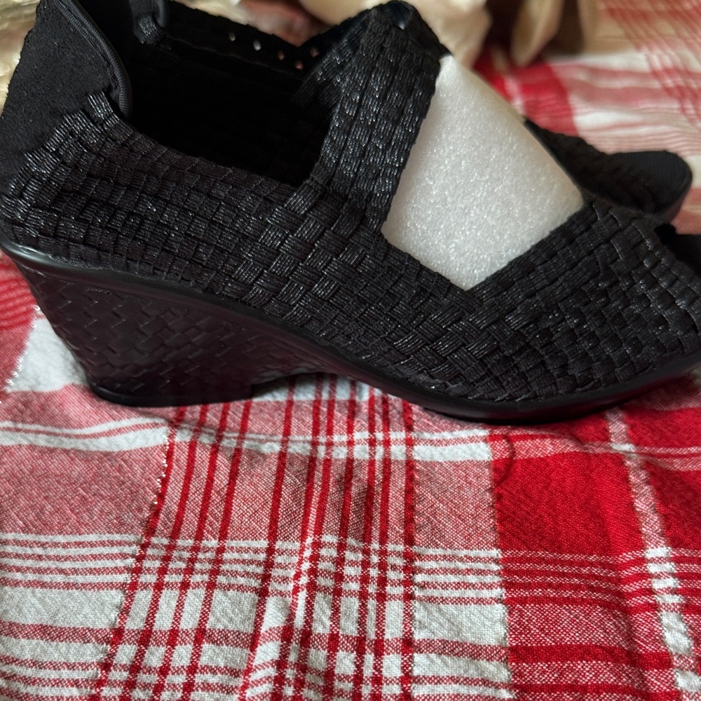 NWOT bernie mev. SZ 39 all black platform Maryjane style SZ 39 EU - Picture 3 of 10